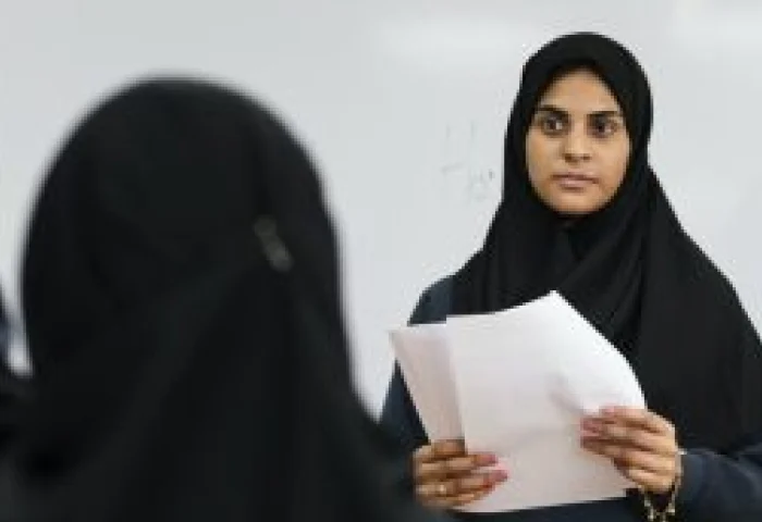معلمين لكل المواد الدراسية وكل المراحل العمرية