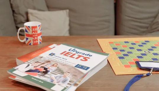 نموذج امتحان الآيلتس في قطر 2025: دليل شامل للتدريب والنجاح بدرجة عالية