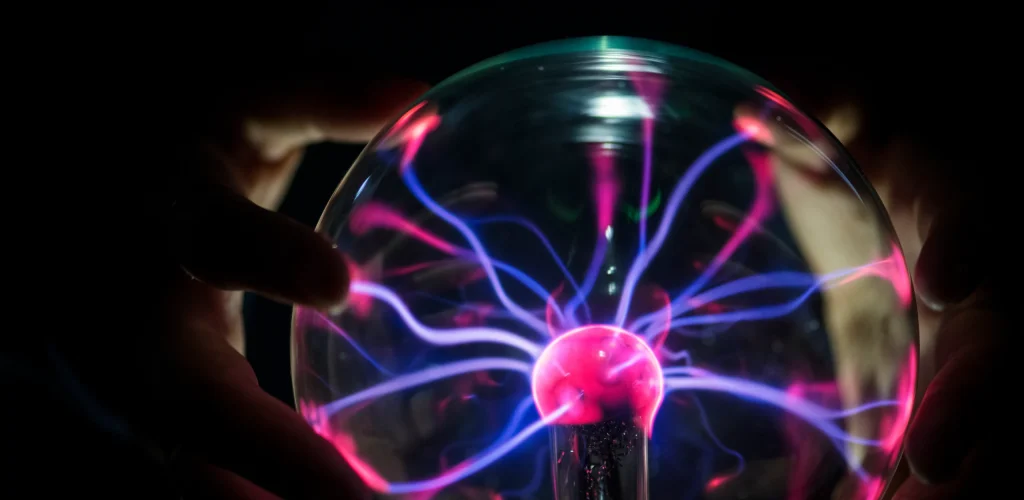 شرح فيزياء الحادي عشر قطر: دليلك الشامل لفهم القوانين بسهولة والتفوّق في المادة